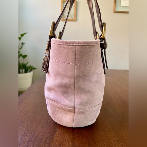 Vintage Coach Suede Tote in Lilac Purple - Picture 5 of 16